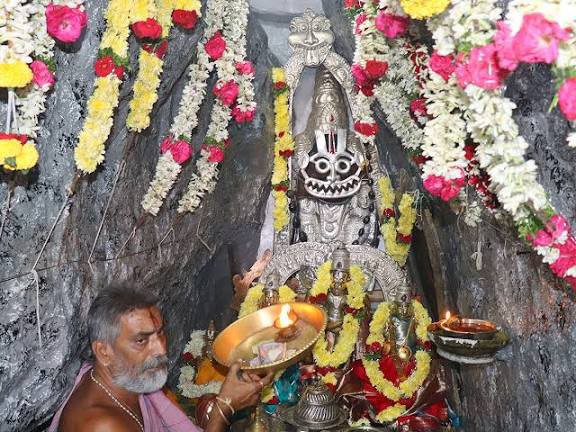 నేడు ప్రారంభం కానున్న కొమ్మల జాతర