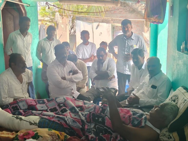 మండలంలో పర్యటించిన బీఆర్ఎస్ శ్రేణులు