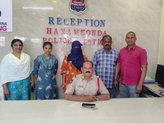 HNKలో ఖిలేడీ అరెస్ట్