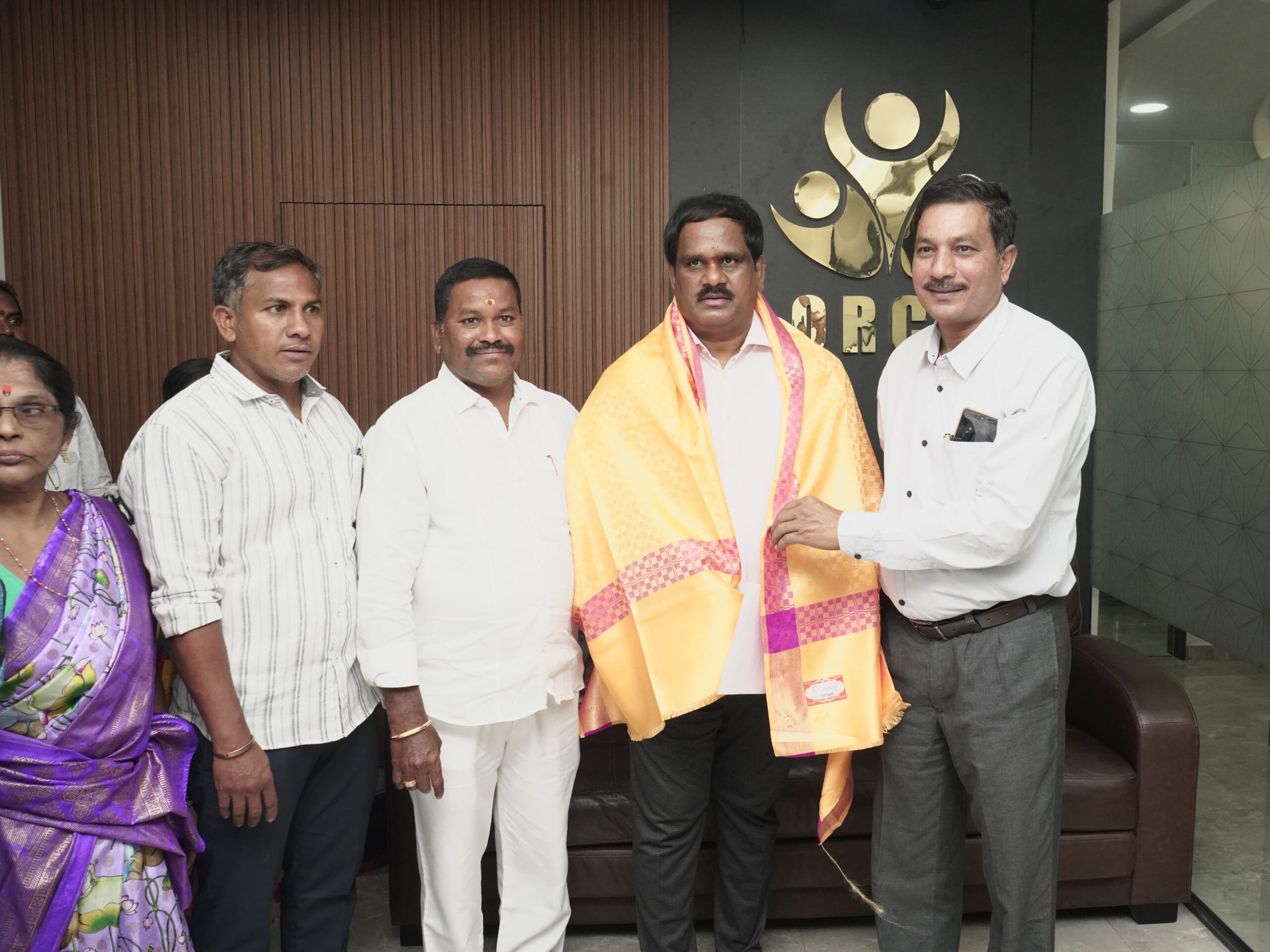 మత్స్యకార కుటుంబాలకు రూ. 5 లక్షల ఎక్స్‌గ్రేషియా