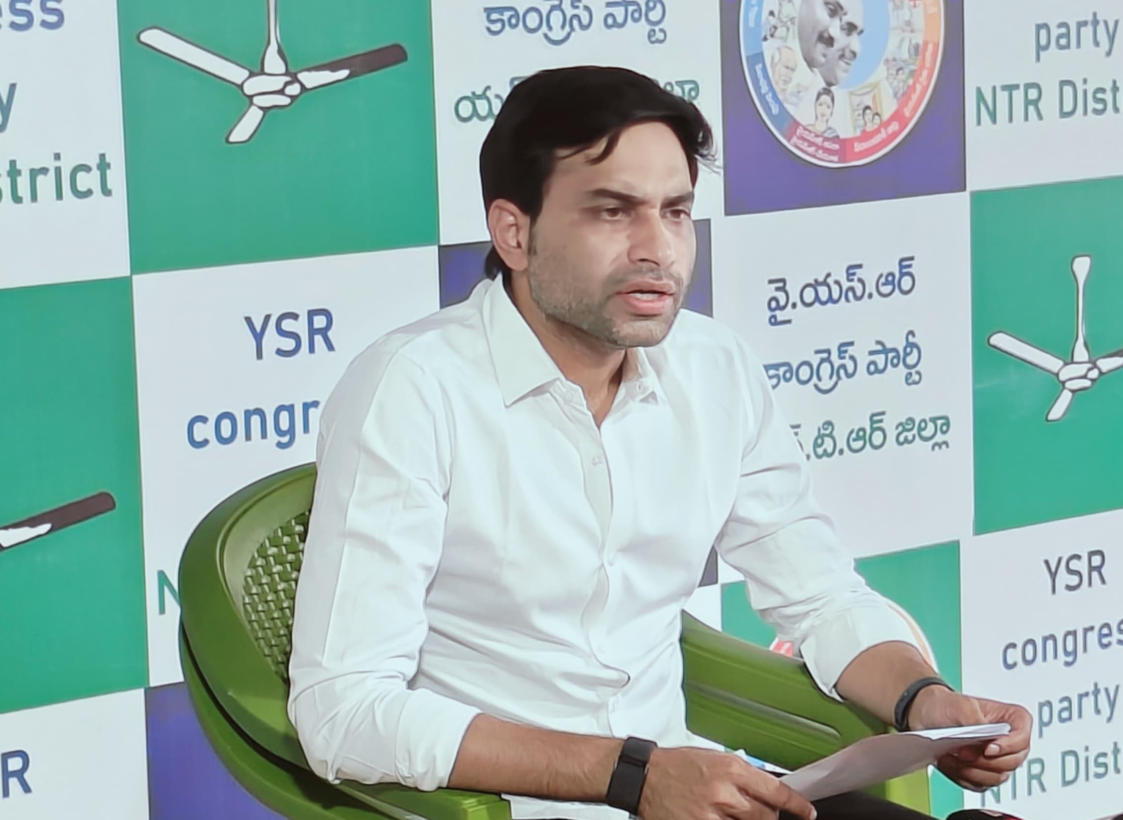ఎంపీ కేశినేనిపై దేవినేని అవినాష్ ఆగ్రహం