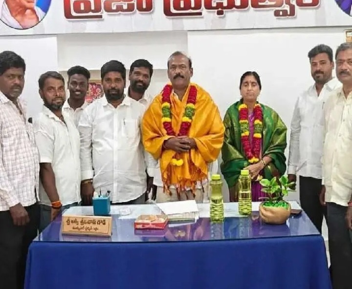 నూతన మున్సిపల్ ఛైర్మన్‌కు ఘన సన్మానం