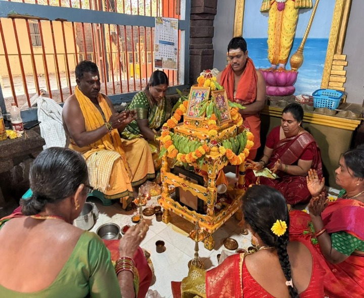 కాశిబుగ్గలో వైభవంగా సత్యనారాయణస్వామి వ్రతం