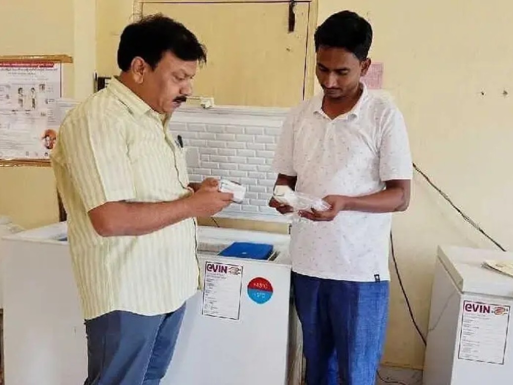 జిల్లాకు 1,772 హెచ్‌పీవీ టీకాలు