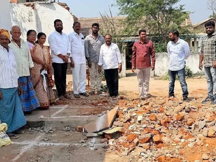 అంగన్వాడీ భవన నిర్మాణానికి భూమి పూజ