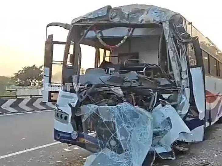 రోడ్డు ప్రమాదం.. తప్పిన ప్రమాదం