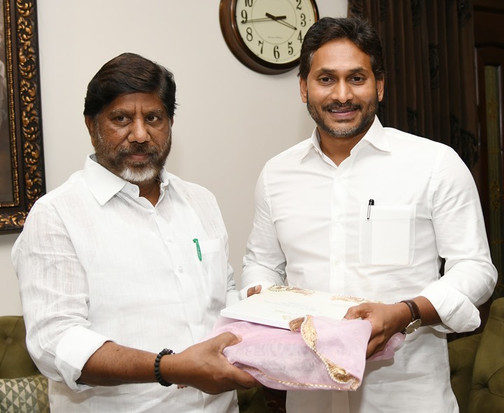 జగన్‌ను కలిసిన డిప్యూటీ సీఎం