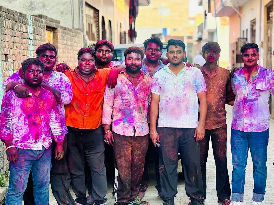 చిన్నక్రాంతి కాలనీలో ఘనంగా హొలీ వేడుకలు