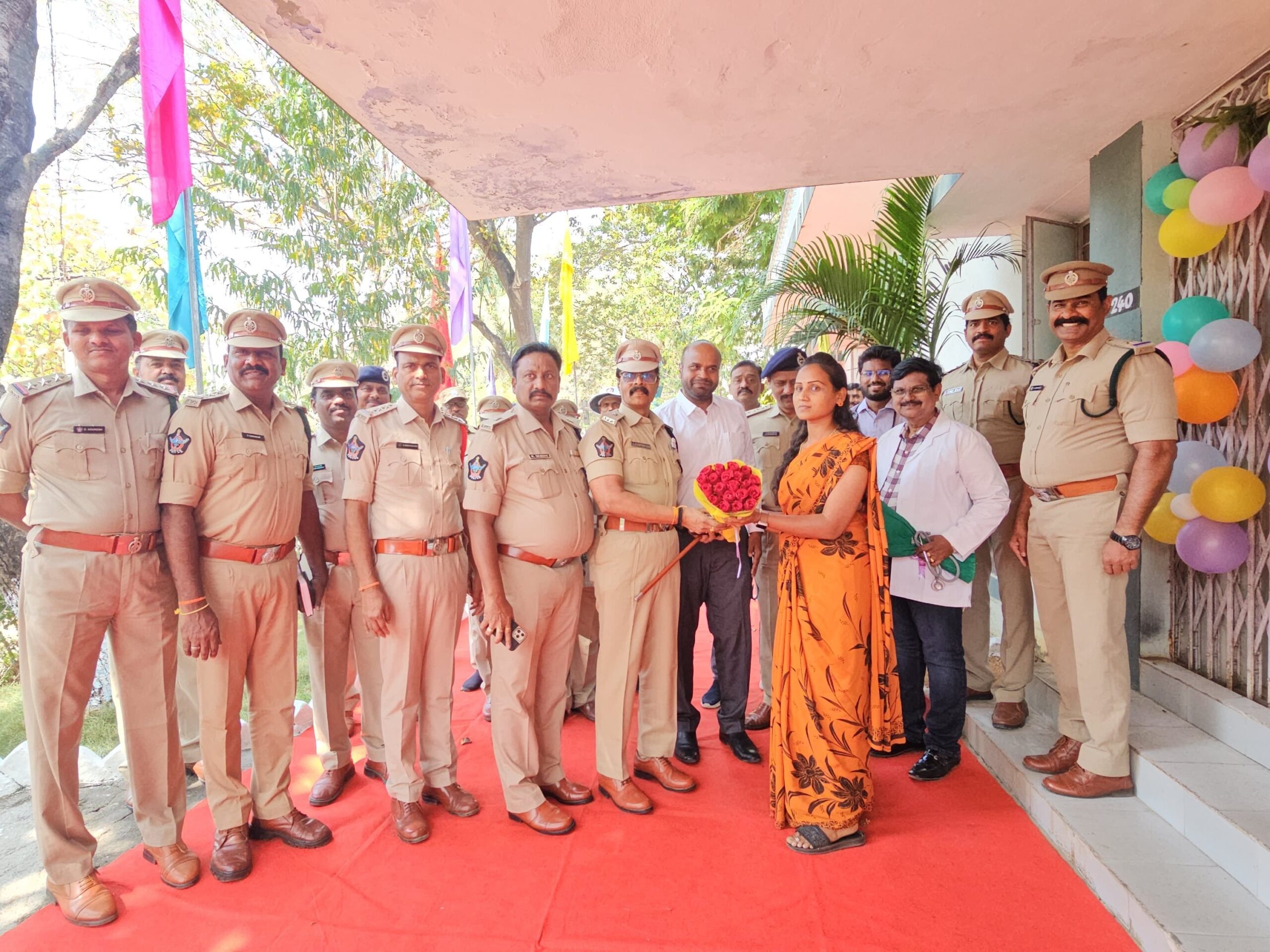 మహిళా దినోత్సవ వారోత్సవాల్లో భాగంగా మెడికల్ క్యాంపు