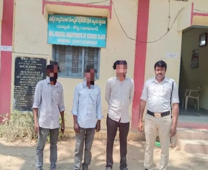 ముగ్గురికి వారం రోజుల జైలు శిక్ష