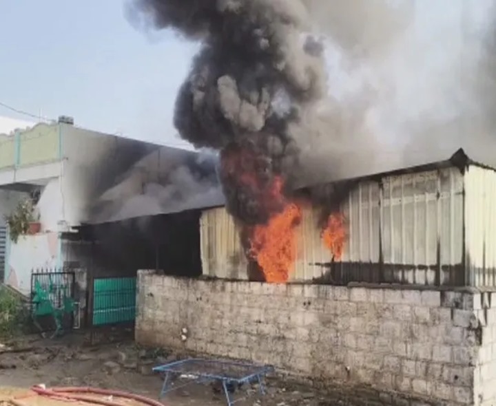 కూలర్స్‌ ఫ్యాక్టరీలో భారీ అగ్ని ప్రమాదం