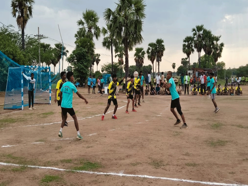 రేపు సీనియర్ పురుషుల హ్యాండ్ బాల్ పోటీలు