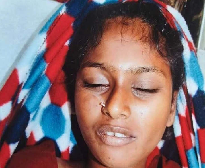 చికిత్స పొందుతూ యువతి మృతి