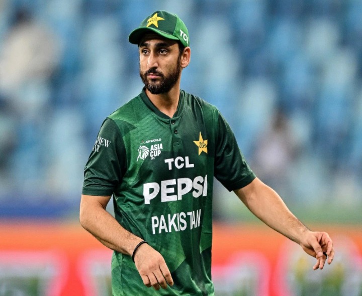పాక్ కెప్టెన్‌పై మాజీ క్రికెటర్ సంచలన వ్యాఖ్యలు