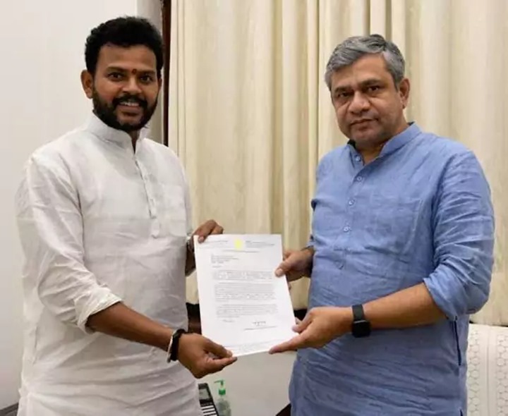 అశ్వినీ వైష్ణవ్‌తో రామ్మోహన్‌నాయుడు భేటీ