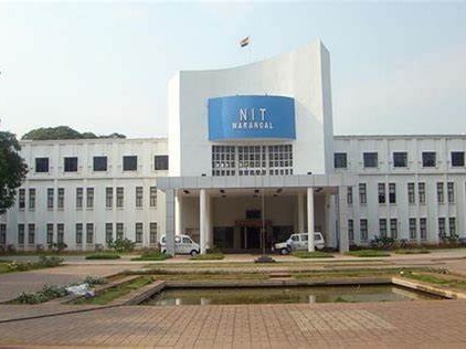 వరంగల్ నిట్‌లో విద్యార్థుల మధ్య ఘర్షణ