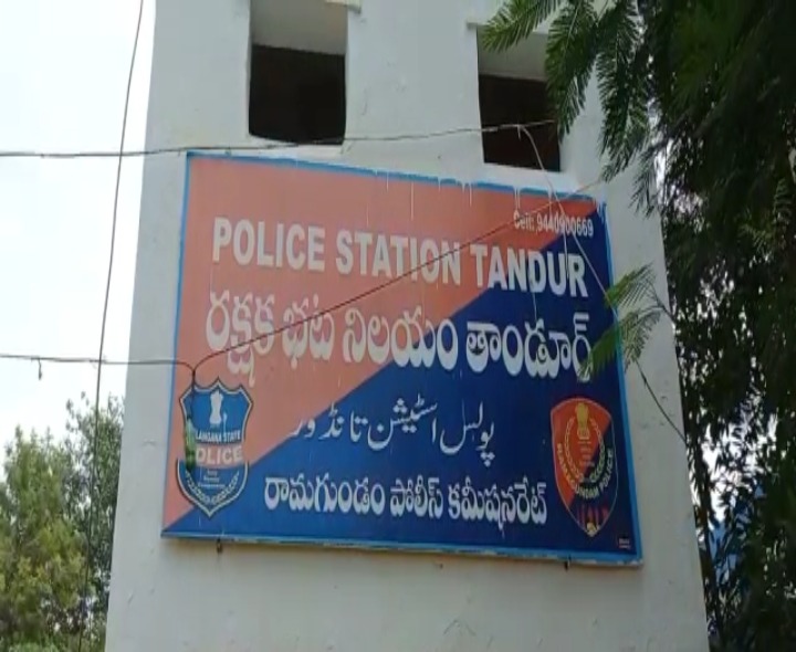 గత 2 నెలలుగా తాండూర్  SI పోస్టు ఖాళీ