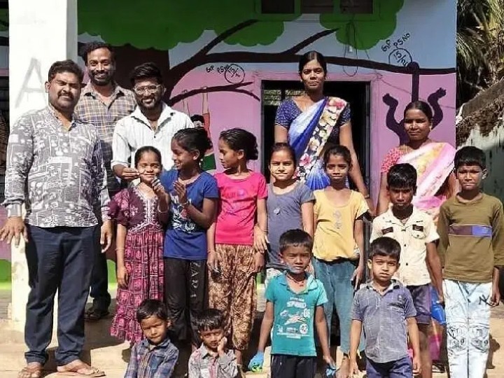 పాఠశాలలో ఘనంగా హోలీ పండగ