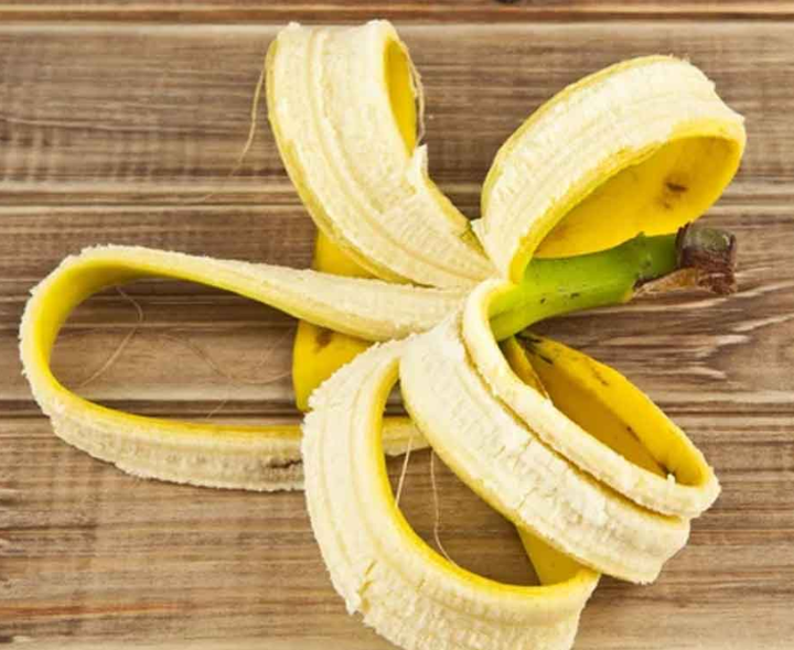 అరటి తొక్కను పడేస్తున్నారా?