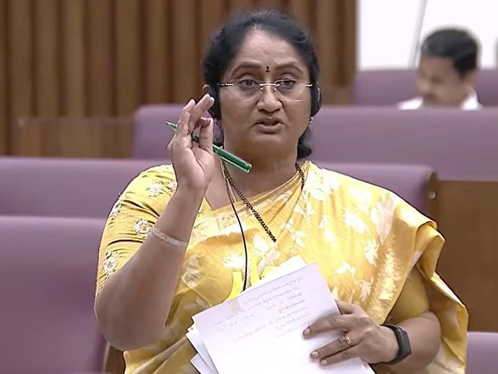 వడ్డెరలకు ప్రాధాన్యం ఇస్తాం: మంత్రి సవిత