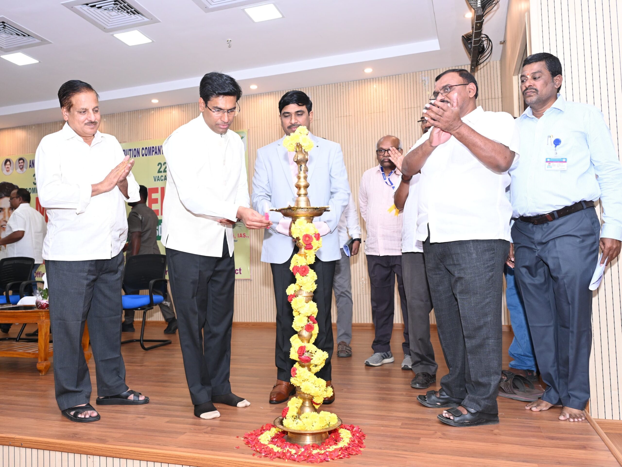 తిరుపతిలో మెగా జాబ్ మేళా ప్రారంభం