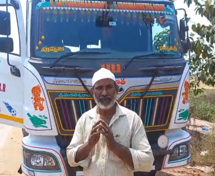 ‘ప్రమాదంలో గాయపడిన వారిని ఆదుకోండి’