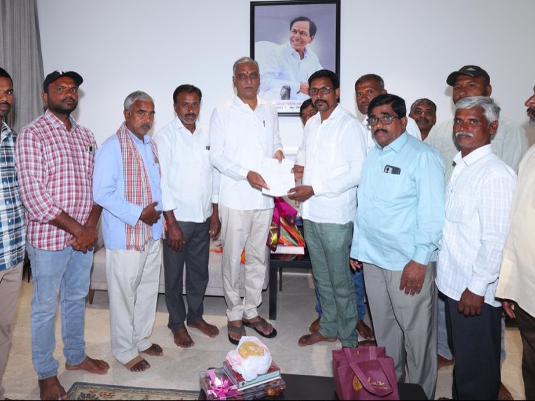 ‘కాంగ్రెస్ పాలనలో రైతులకు కష్టాలు తప్పడం లేదు’