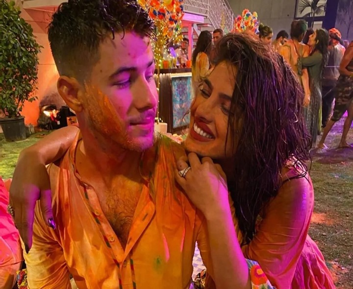 ప్రియాంకతో కలిసి హోలీ జరుపుకున్న నిక్ జోనాస్