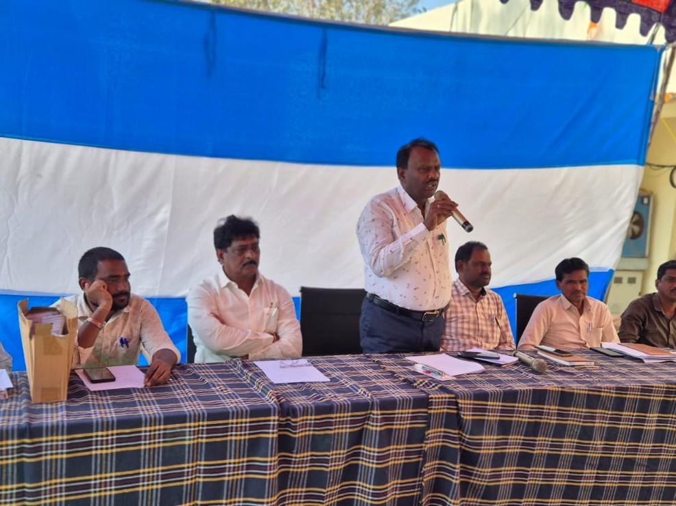 విద్యుత్ కార్యాలయంలో ఘనంగా లైన్‌మెన్ దివస్