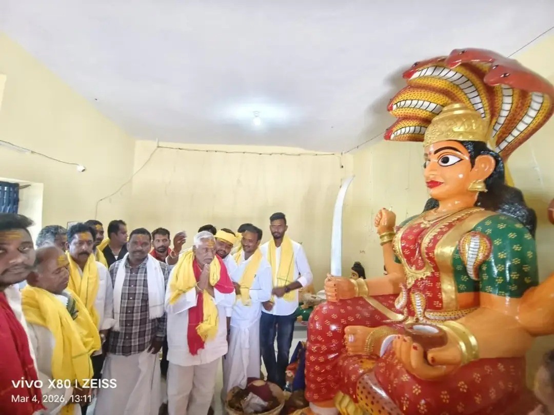 ఎల్లమ్మ తల్లి పట్నాల కార్యక్రమంలో భక్తుల సందడి