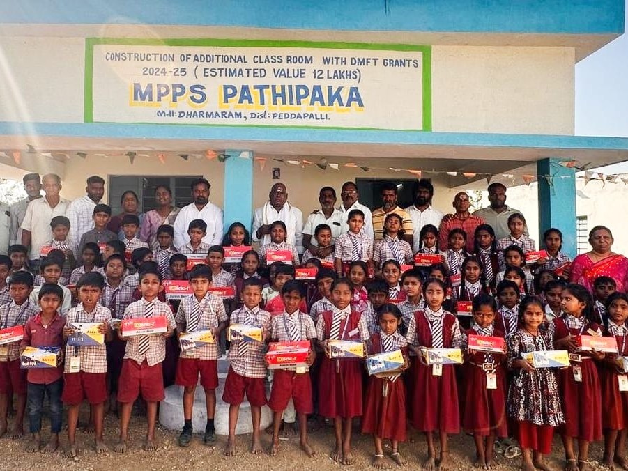 ‘దాతల సేవలు అభినందనీయం’