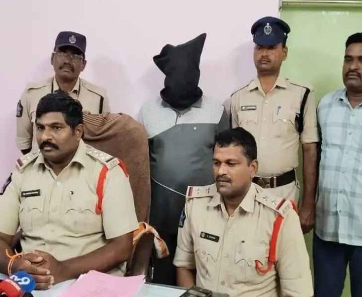 టీడీపీ నాయకురాలిపై అసభ్య పోస్టులు.. నిందితుడి అరెస్టు