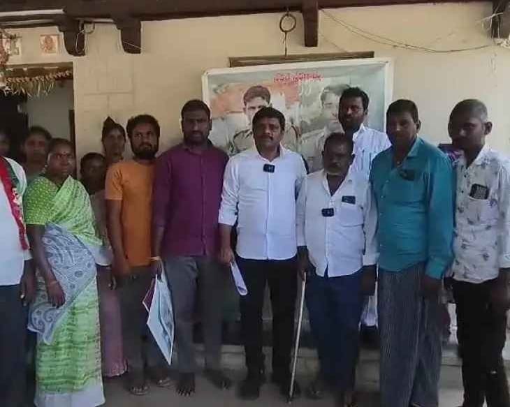 నేరెళ్ల బాధితులకు తీన్మార్ మల్లన్న పరామర్శ