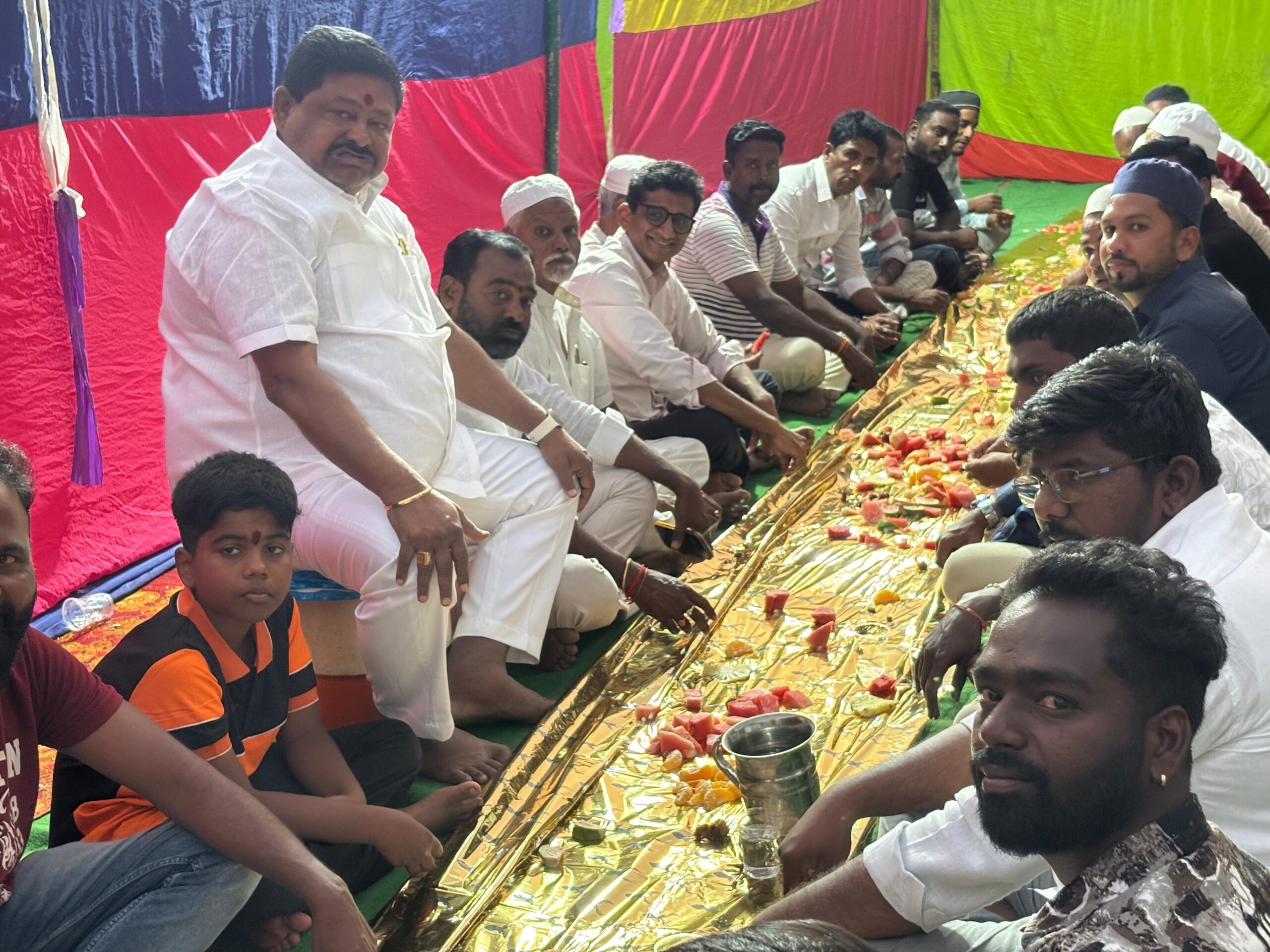 ‘రంజాన్ మాసం సేవా భావాలకు ప్రతీకగా నిలుస్తుంది’