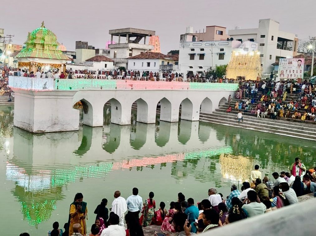 ధర్మపురిలో వైభవంగా తెప్పోత్సవం