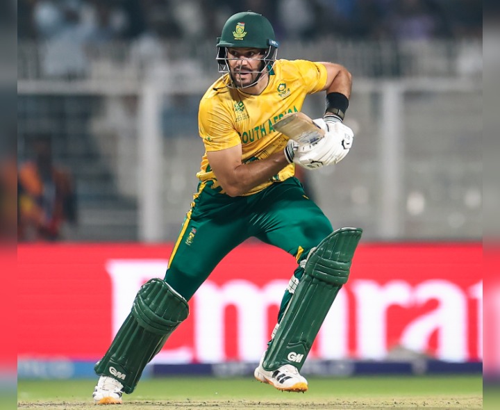 WC సెమీస్: న్యూజిలాండ్ టార్గెట్ ఎంతంటే..?