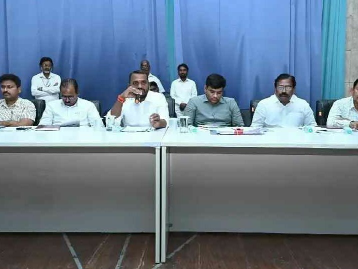 ఆస్తి పన్ను వసూళ్లు వేగవంతం చేయాలి: మేయర్