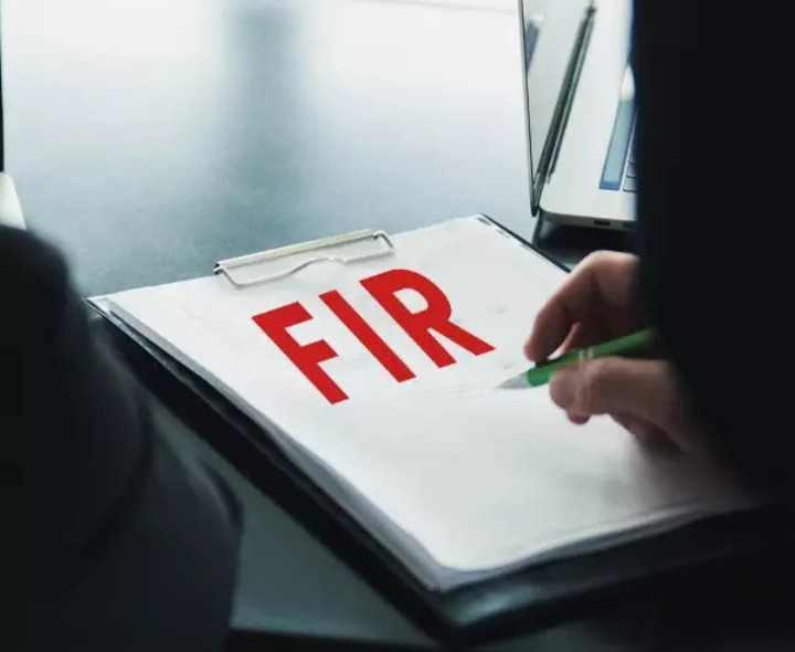 వైసీపీ నాయకుడిపై కేసు నమోదు