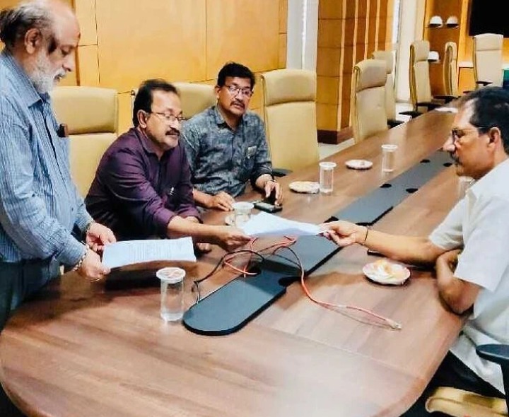 ఇంటి పన్ను బకాయిలను వెంటనే కట్టాలి: ఎంపీడీవో