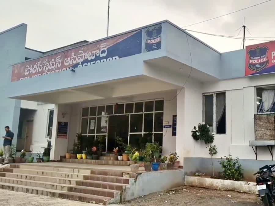 దహెగాం SIపై SP కి ఫిర్యాదు