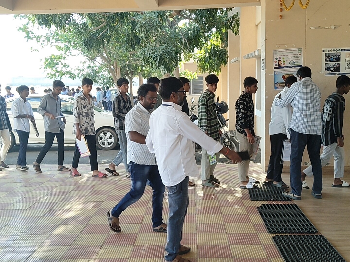 జిన్నారం మున్సిపాలిటీలో కొనసాగుతున్న ఇంటర్ ఎగ్జామ్స్