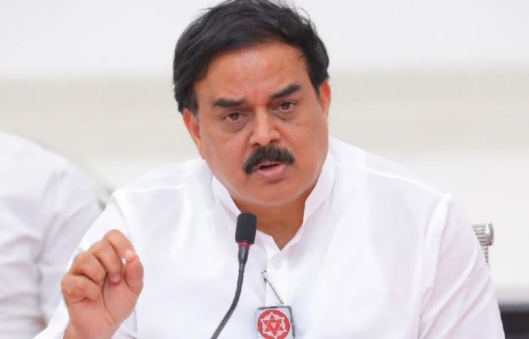 వైసీపీ ఎప్పుడూ రైతుల పక్షాన నిలబడలేదు: నాదెండ్ల