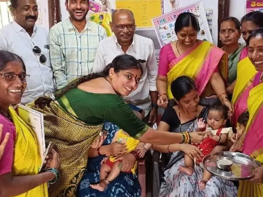 అంగన్వాడీ కేంద్రంలో అన్నప్రాసన వేడుకలు