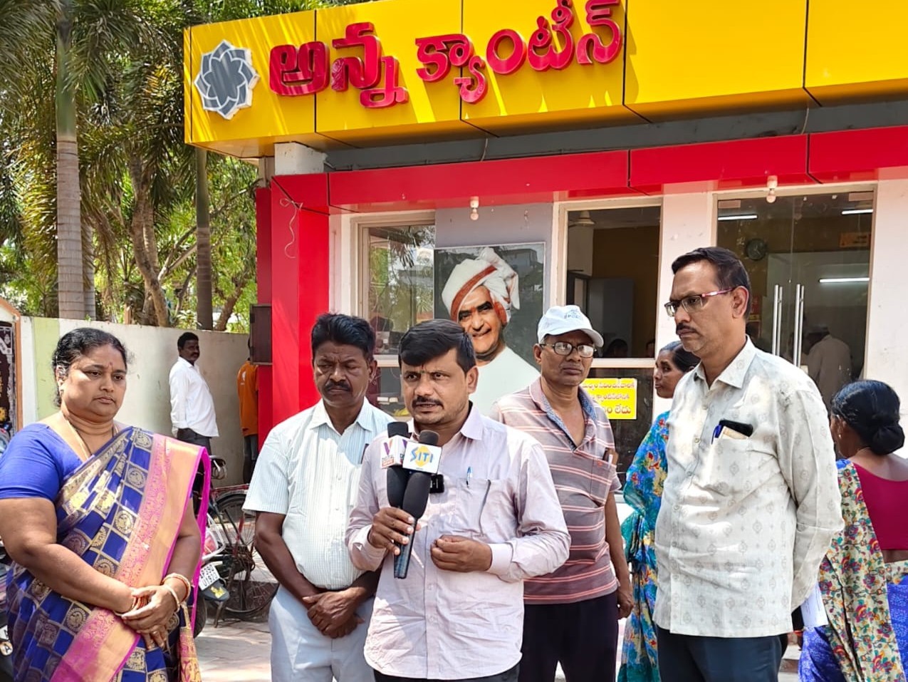 ‘తక్కువ ధరతో భోజనం అందించడం వల్ల మేలు కలుగుతుంది’