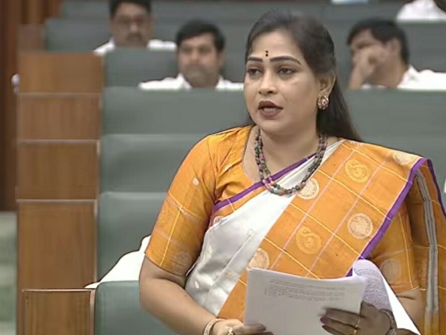 అస్వస్థతకు గురైన హోం మంత్రి