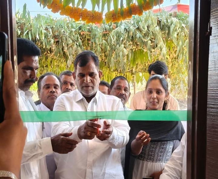 ఇందిరమ్మ ఇండ్ల పథకం దేశానికే ఆదర్శం