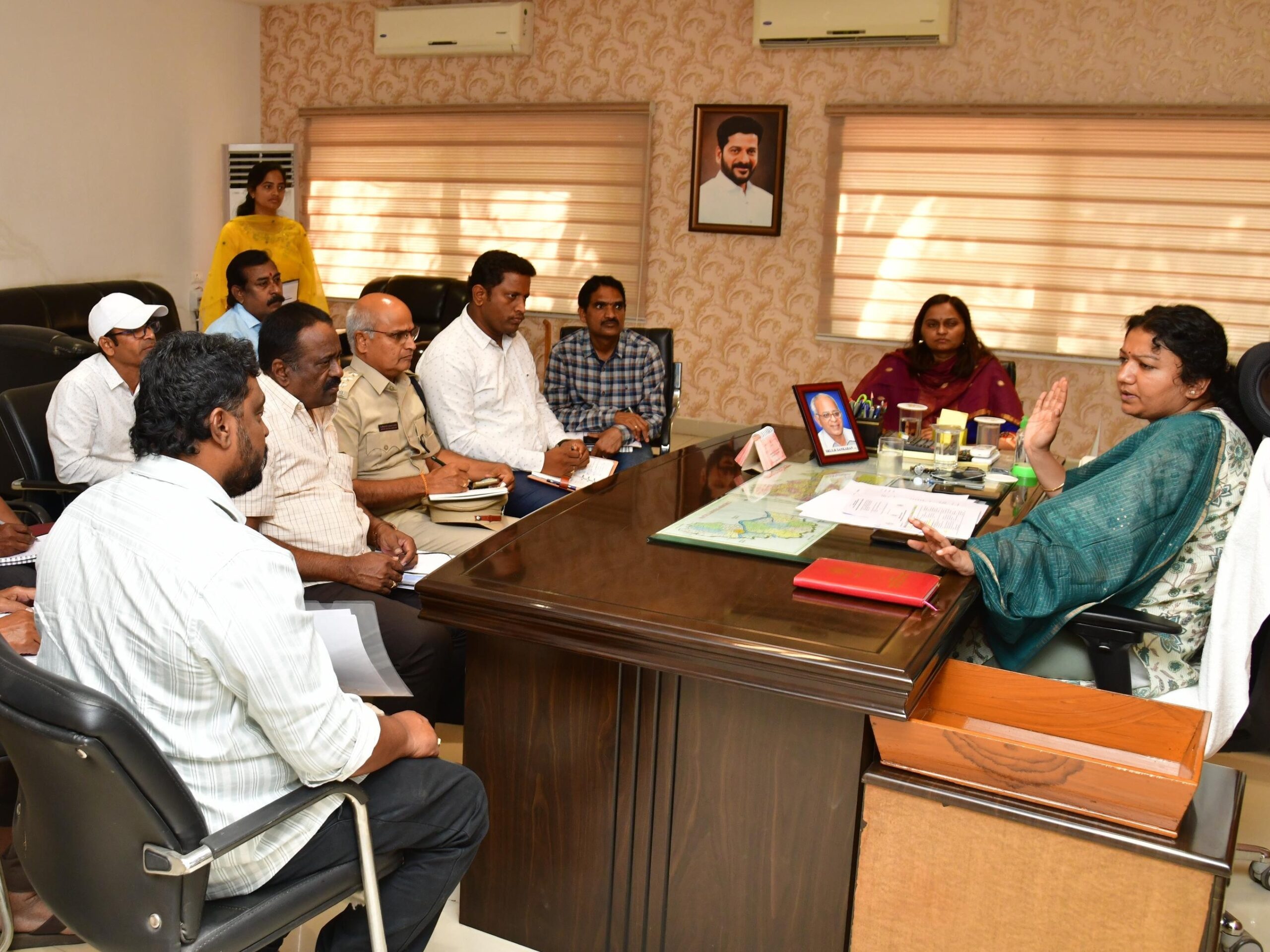 ‘ప్రజా పాలన-ప్రగతి ప్రణాళిక’ విజయవంతం చేయాలి: కలెక్టర్