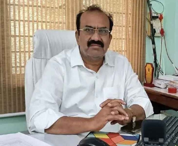 రేపల్లెలో పెండింగ్ పన్నులు చెల్లించాలి: కమిషనర్