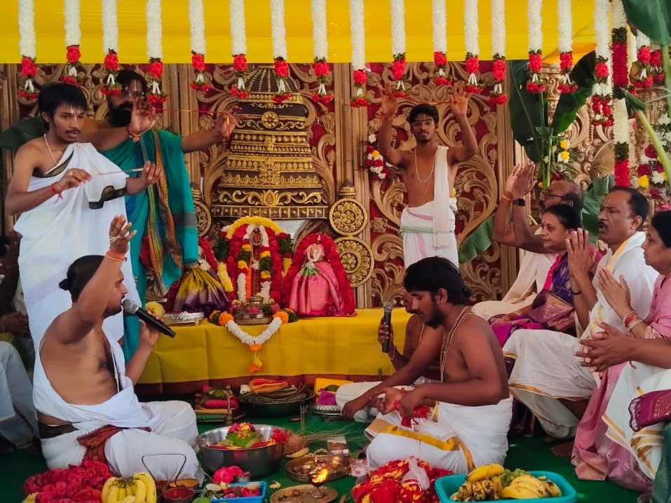 ఘనంగా శ్రీ వెంకటేశ్వర స్వామి కళ్యాణోత్సవం