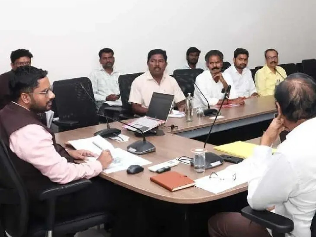 పర్యాటక ప్రాంతాల అభివృద్ధికి కృషి: కలెక్టర్